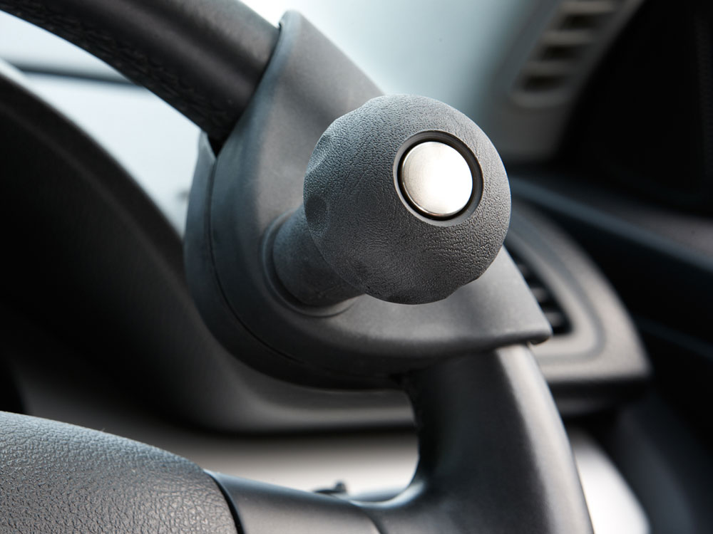 What Is a Steering Wheel Spinner Knob?