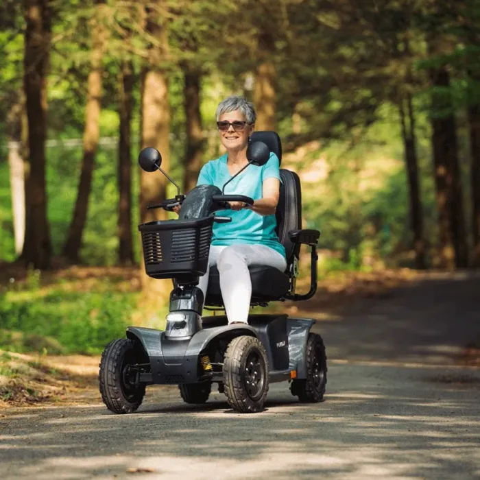 Pride Pursuit 2 - 4 Wheel Scooter - Image 2