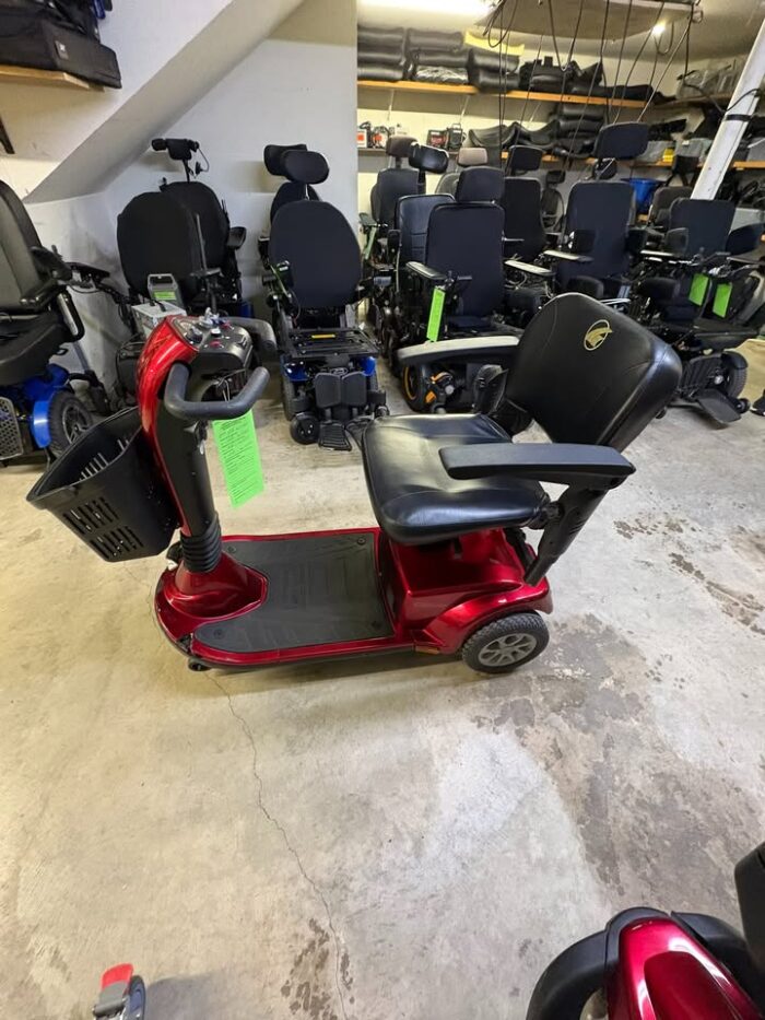 Used - Golden 3 Wheel Scooter - Image 5